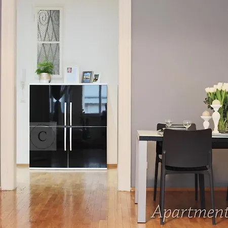 Apartment Women's Hall Of Fame *
