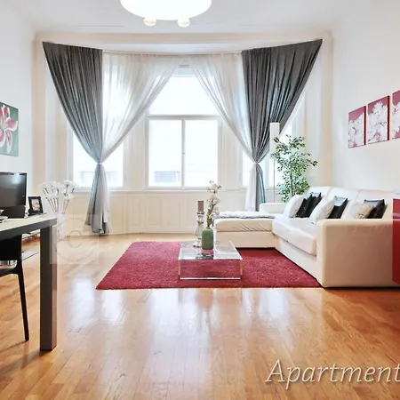 Women's Hall Of Fame Apartment